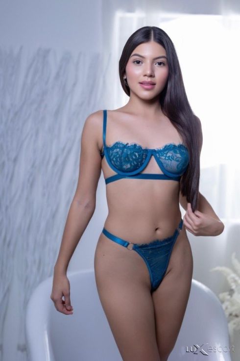 Esmeralda 24/7 Сл. Бряг -  снимка 1