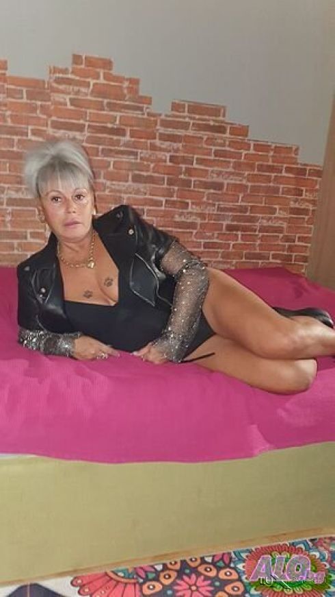 Дълбоко гърло Джулия -  снимка 9