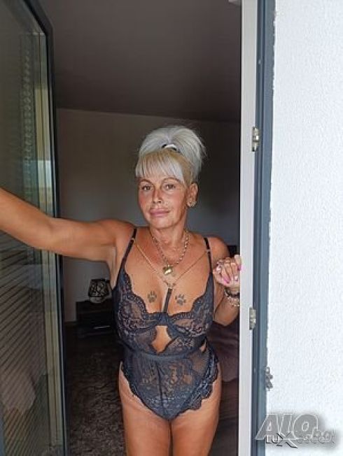 Дълбоко гърло Джулия -  снимка 3