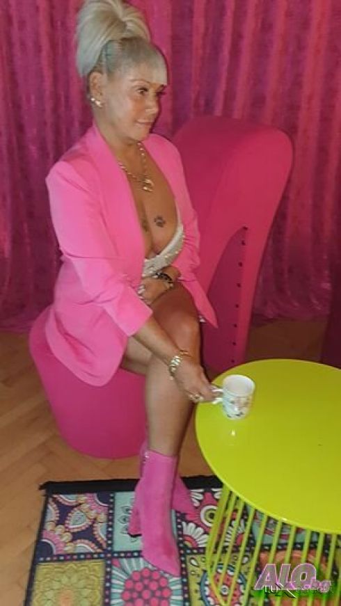 Дълбоко гърло Джулия -  снимка 8