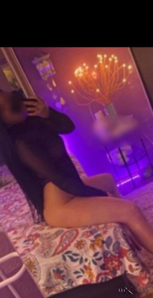 За малко в при вас -  снимка 2