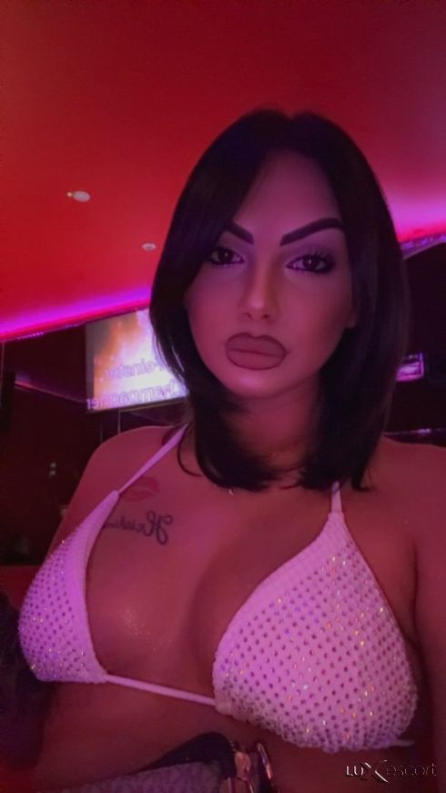 За малко тук ❤️ -  снимка 4