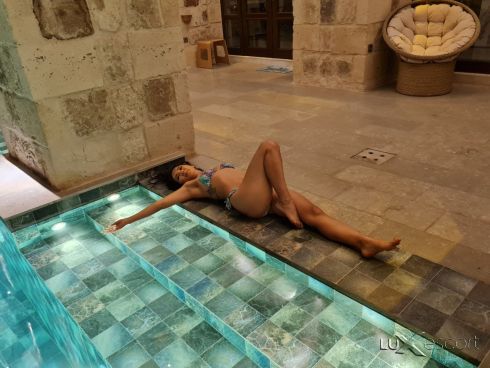 Independent Asian Girl -  снимка 8