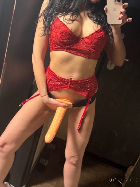 ♥️🐈‍⬛Onlyfansemodel Crystail Maiden🐈‍⬛♥️ -  снимка 2