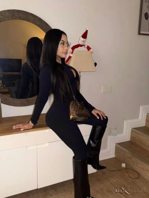 Анджелина тук съм за вас -  снимка 4
