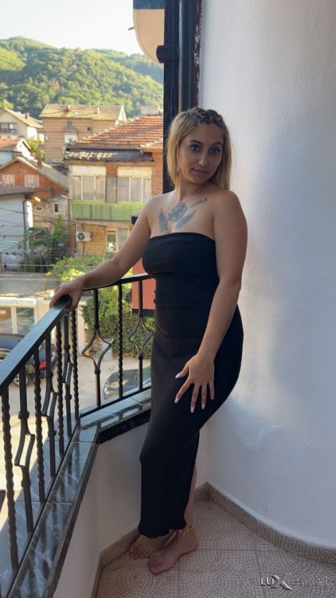 Real top gurl escort Bana WhatsApp üzerinden yazın. -  снимка 3
