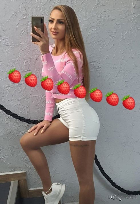 За малко при вас 😍🥰💋💋 -  снимка 2