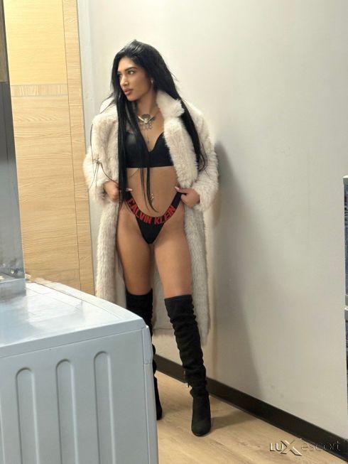 Sexy girl -  снимка 2