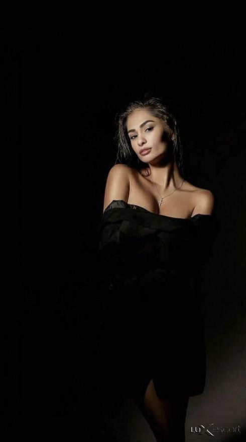 Bby Eskort -  снимка 0