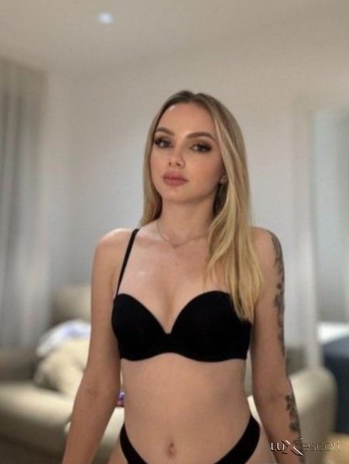 Нова в града -  снимка 2