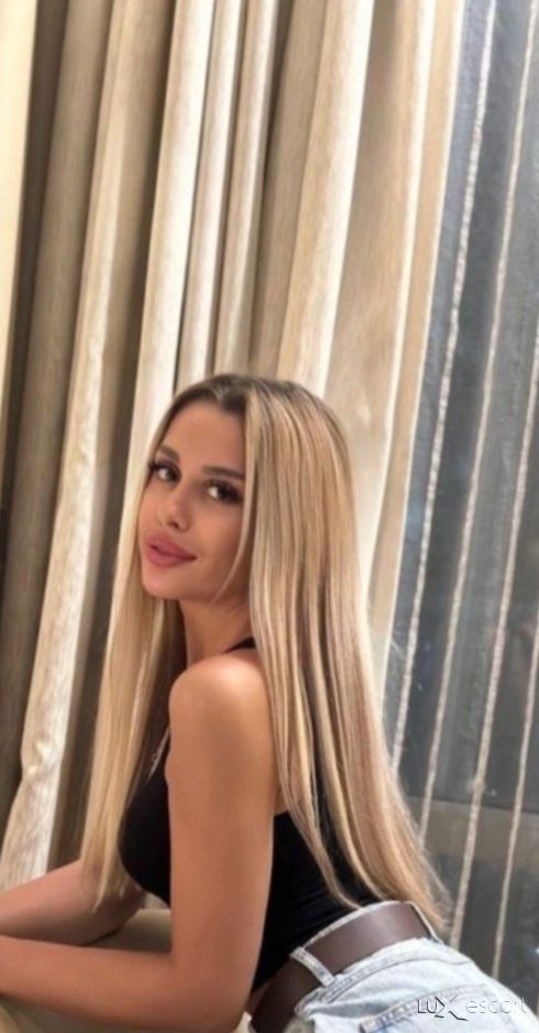 Нова в града -  снимка 4