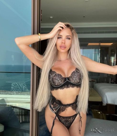 Hot Porn star Expirians❌ Book by WhatsApp ❌ -  снимка 4