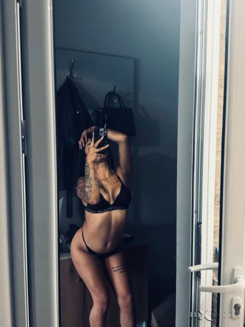 🧁100% Real 👄 Escort 🩷 -  снимка 0