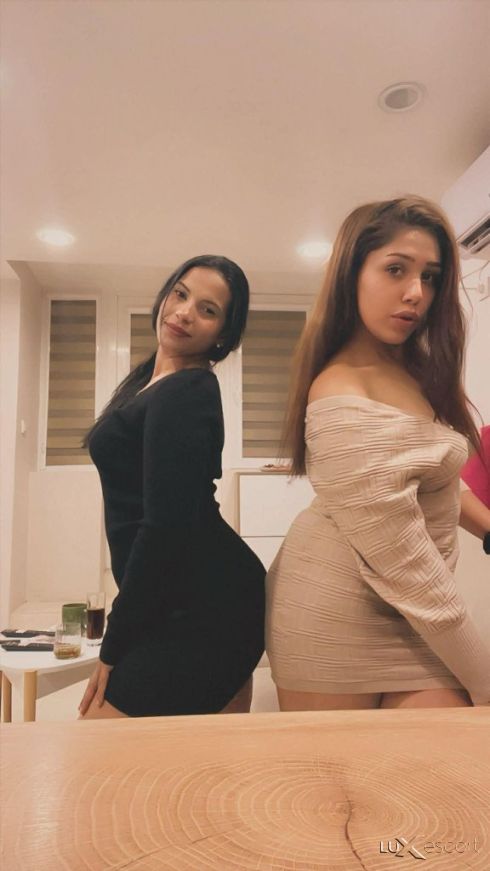 Две Много Палави Мацета 👅😘😝 -  снимка 5