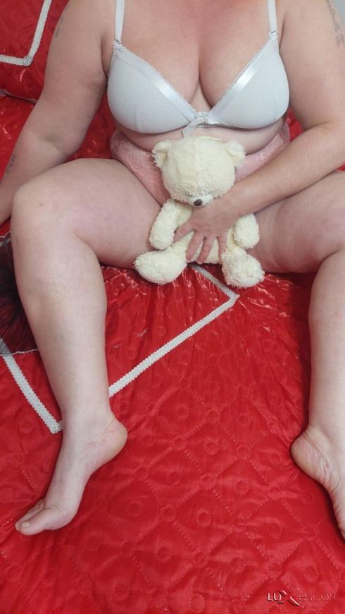 Тигрицата търси своя тигър -  снимка 4