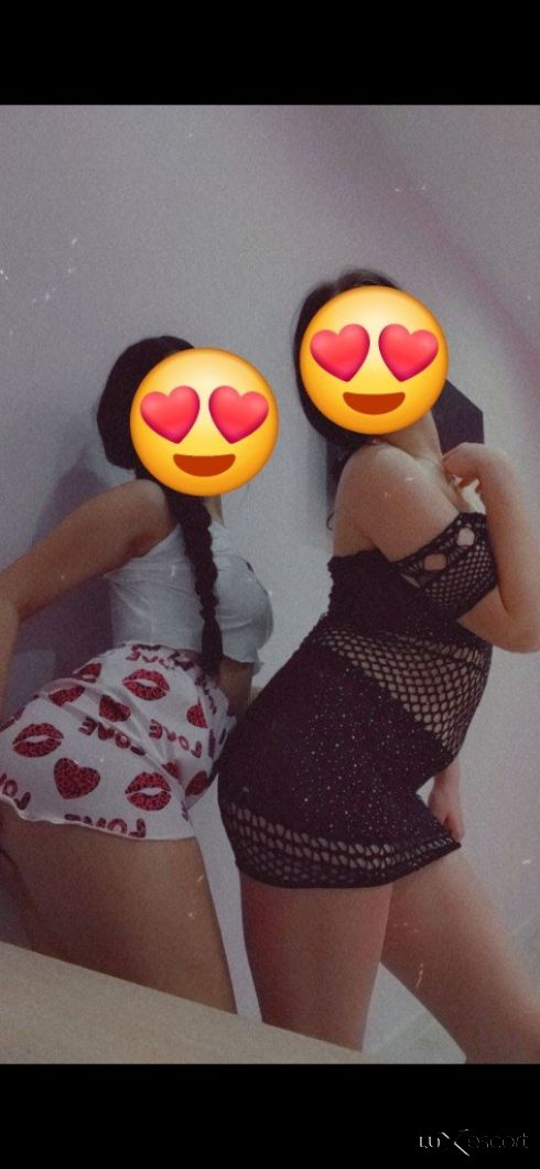 Двечки сме😍😍😍 -  снимка 1