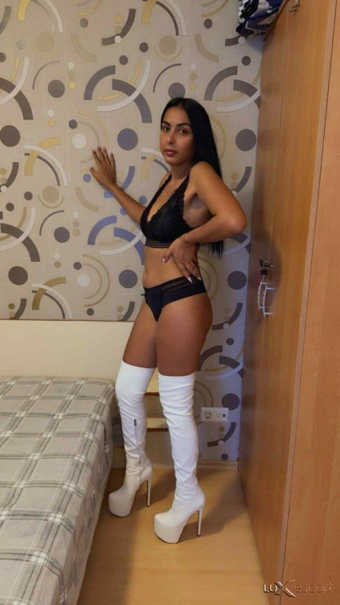 Aleks -  снимка 0