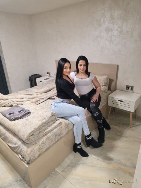 Две сладурани ви очакват 💖💖💖 -  снимка 0