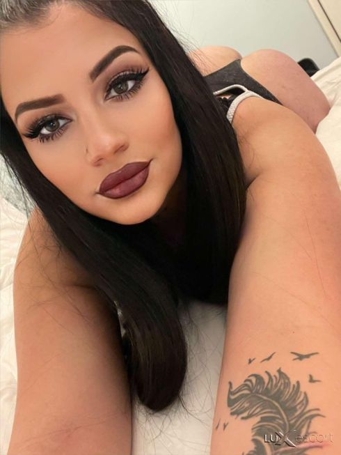 💎Pamela Diamond💎 -  снимка 1