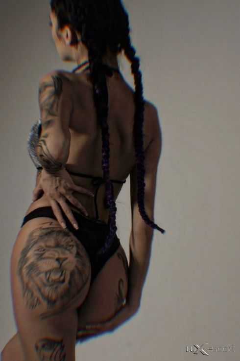 Опасно изкушение 💸💎🌹 -  снимка 0