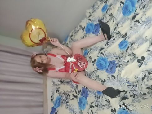 Игрива и горешта 30минути френска и секс без кондом 100евро -  снимка 1