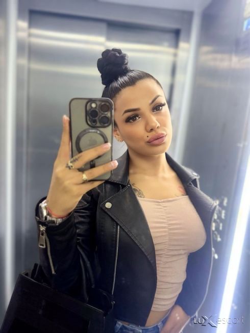 🔥🫦Hot Melissa 🔥🫦 -  снимка 0