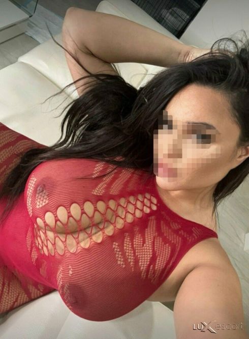 Не🍑 си🍑 Чукал🍑 и🍑 Лизал🍑 такава🍑 сочна🍑 и 🍑пухкава🍑 праскова🍑 -  снимка 1