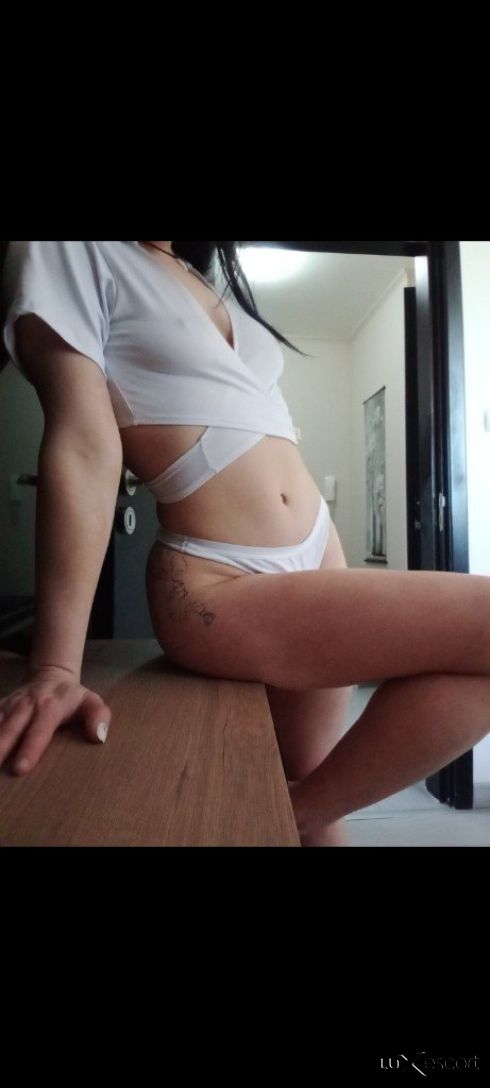 Харесва ми да доставям удоволствие  в мъжете.👅🙄 -  снимка 0