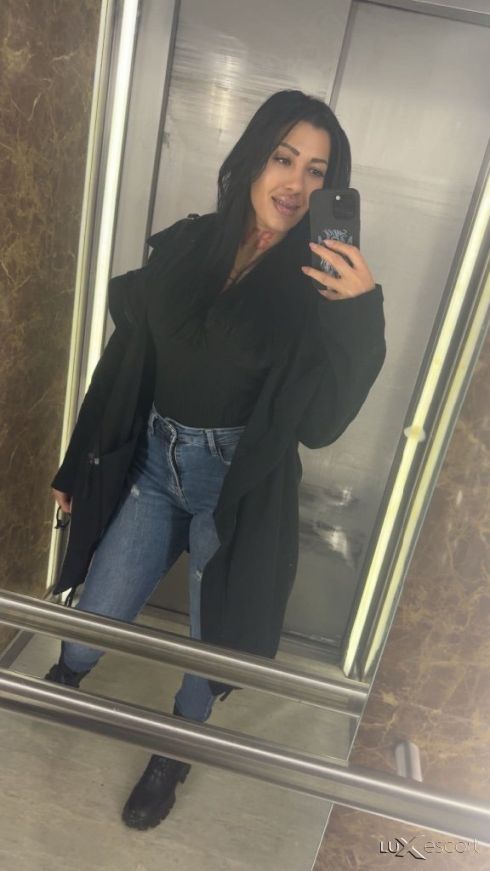 Остави де в наши ръце и се одай на страстта -  снимка 7