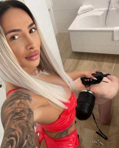 Здравейте мили жалки робиMiss Eva⚜️Строга Господарка -  снимка 1