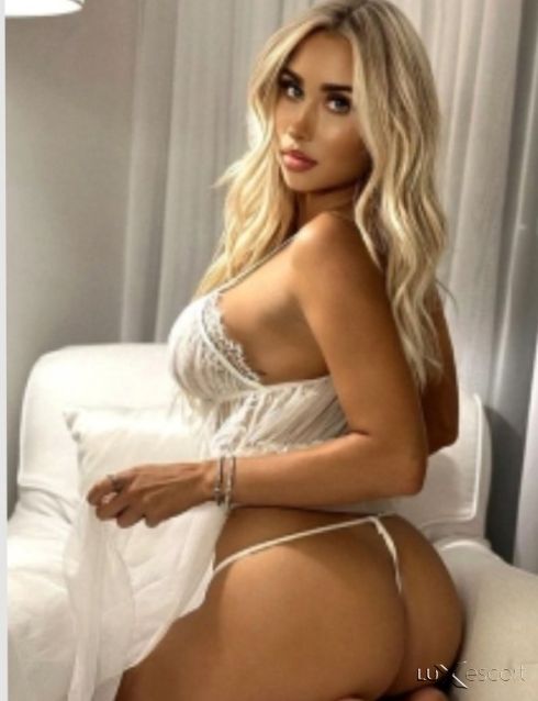 /Селена/ -  снимка 0