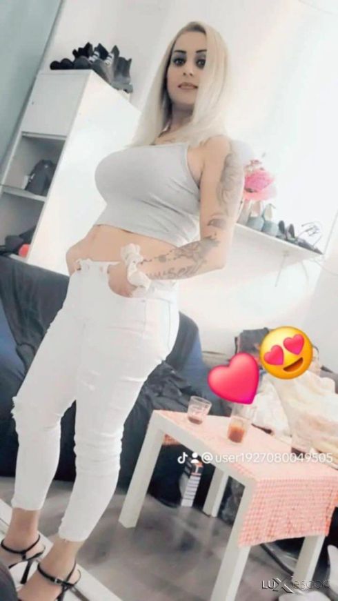 Здравейте господа нова съм във вашия град 💋❤️🫦👅🩷💋❤️👅💋❤️ -  снимка 0