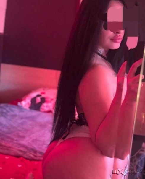 Vip Brunete Hot 😈🫦 -  снимка 1