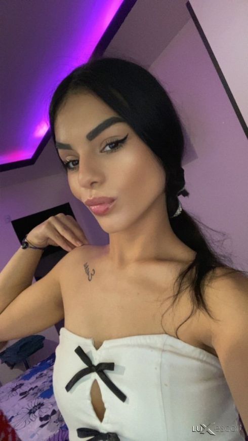 🔱 Теодора 🔱 -  снимка 0