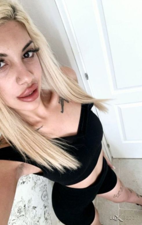 Нова в градъ Мокра и дива в секса много си ме бива😉💦👅100%реална -  снимка 0