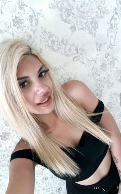 Нова в градъ Мокра и дива в секса много си ме бива😉💦👅100%реална -  снимка 2