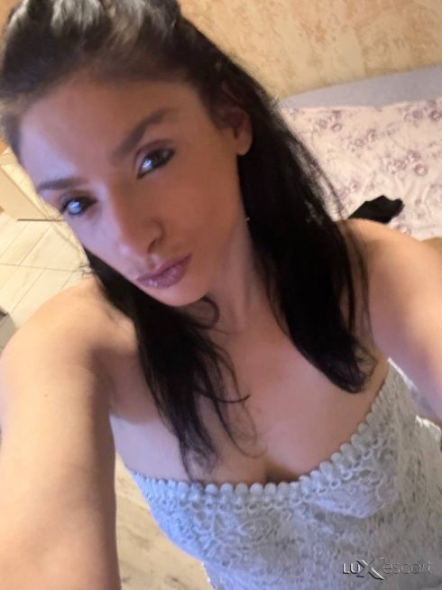 Свирка в кола 40 лв със кондом  70 лв без -  снимка 4