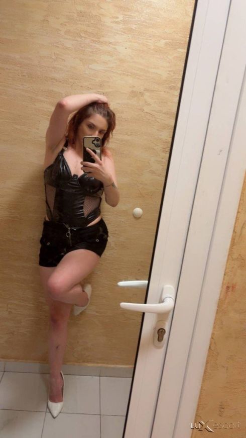 Свирка в кола 40 лв със кондом  70 лв без -  снимка 5