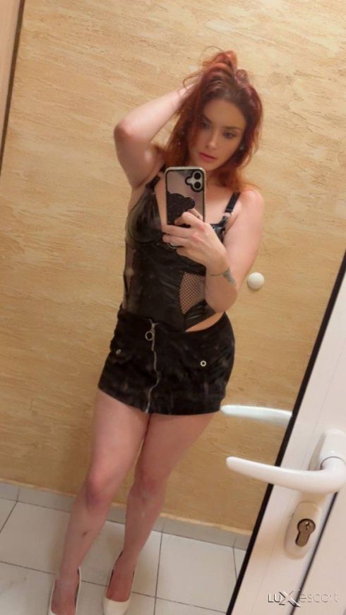 Свирка в кола 40 лв със кондом  70 лв без -  снимка 7