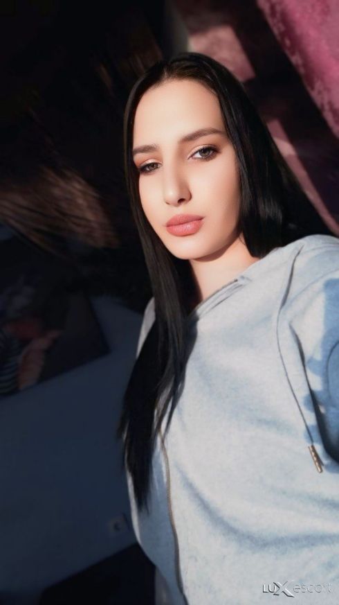 NE W 🔝💋 ESCORT 💯% Reallna 🔥 -  снимка 0