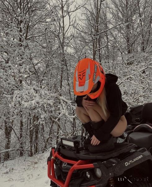 Hot Porn star Expirians❌ Book by WhatsApp ❌ -  снимка 3