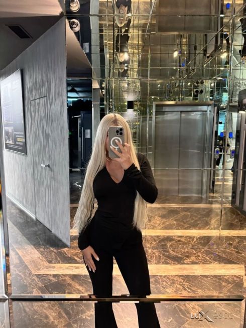 Hot Porn star Expirians❌ Book by WhatsApp ❌ -  снимка 6