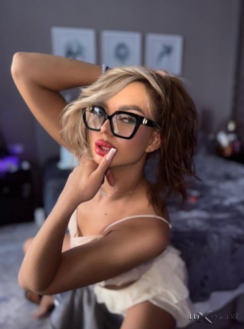 ❤️‍🔥Roxy❤️‍🔥 нежна,усмихната и с вкус към красивите моменти❤️‍🔥 -  снимка 2