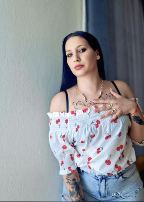 💯% High-quality ESCORT💕 QUEEN 💝 -  снимка 0