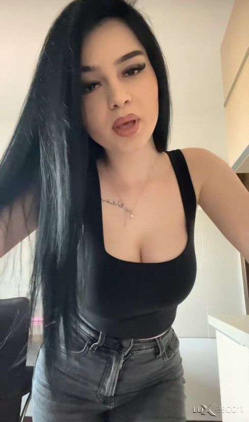 Нова съм.Много палава ако не вярваш потърси ме на Viber. -  снимка 0