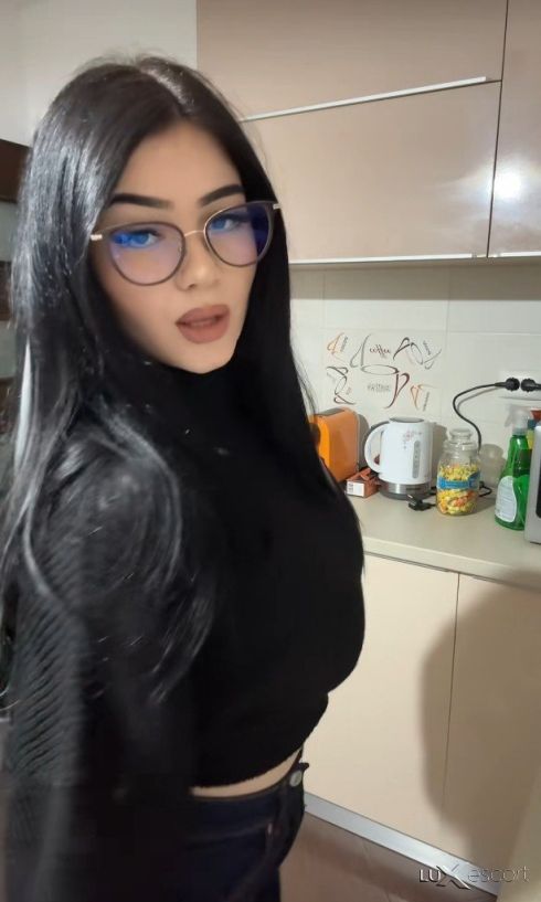 Нова съм.Много палава ако не вярваш потърси ме на Viber. -  снимка 6