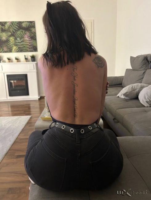 Blowjob queen 💋👅 -  снимка 0