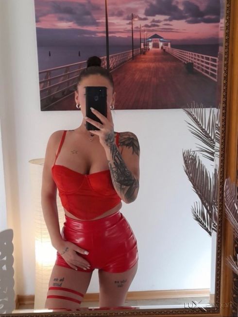 Blowjob queen 💋👅 -  снимка 2
