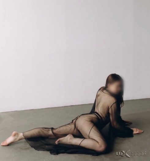 Ела и ме изчукай 🔞 -  снимка 0