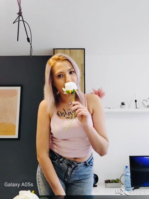 Нова Реална и Дискретна Без Неприятни Изненади Топ Ескорт -  снимка 0